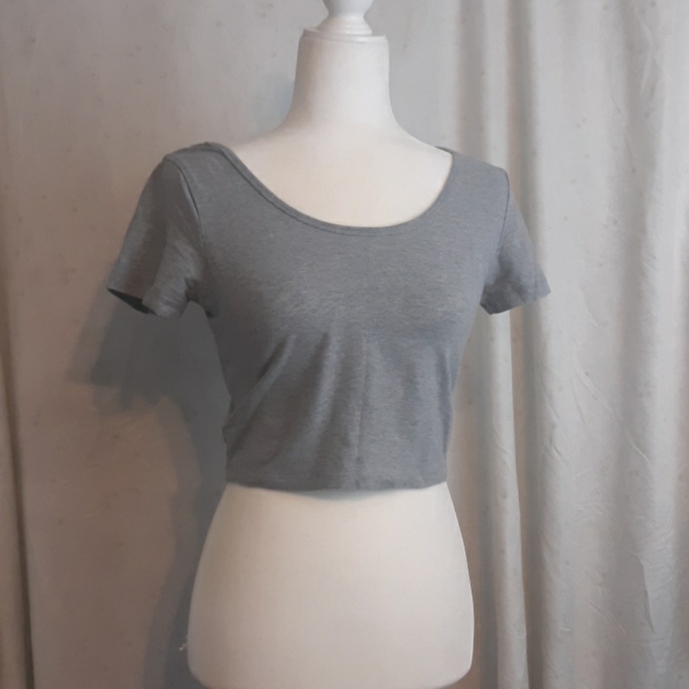 X X I size large grey crop top *BUNDLE DEAL*